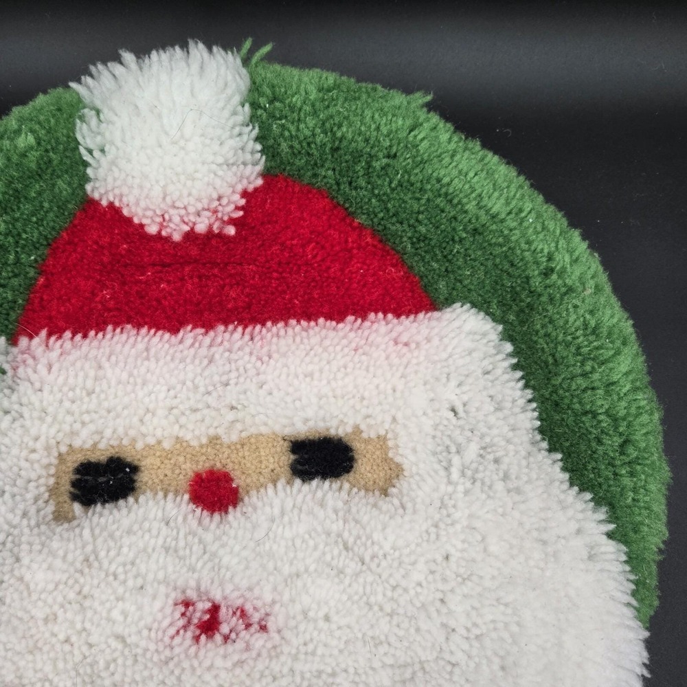 Vintage Handmade Latch Hook Santa Claus Toilet Lid Cover Christmas Decor Green - Picture 3 of 12